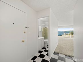 1156 Alki Avenue SW 104, Seattle WA 98116