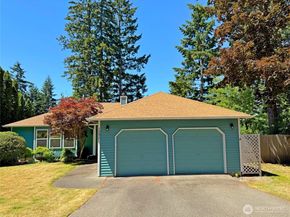 12901 Avante Drive, Silverdale WA 98383