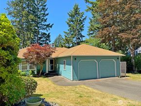 12901 Avante Drive, Silverdale WA 98383