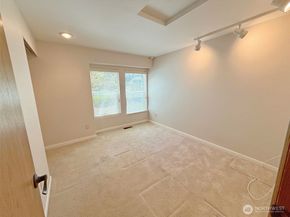 12901 Avante Drive, Silverdale WA 98383