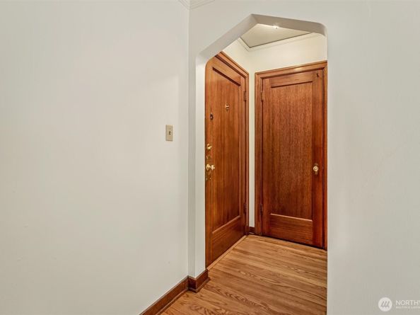 220 W Olympic Place 107, Seattle WA 98119