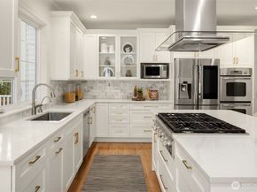2400 100th Avenue NE, Bellevue WA 98004