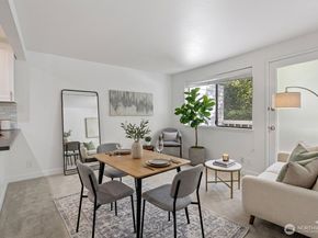 10 143rd Avenue SE 4, Bellevue WA 98007