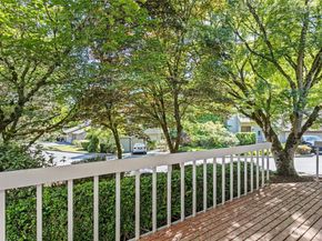 10 143rd Avenue SE 4, Bellevue WA 98007