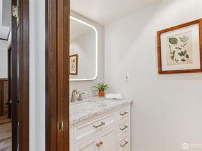 13893 John Street NE, Bainbridge Island WA 98110