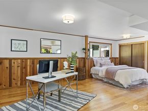 13893 John Street NE, Bainbridge Island WA 98110