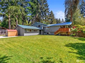 13893 John Street NE, Bainbridge Island WA 98110