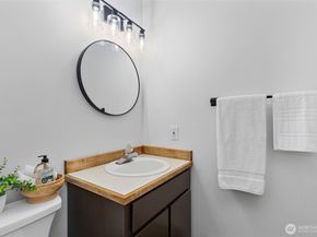 13893 John Street NE, Bainbridge Island WA 98110