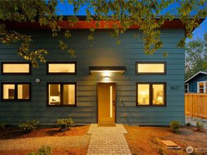 8627 30th Avenue SW, Seattle WA 98126