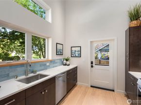 8627 30th Avenue SW, Seattle WA 98126