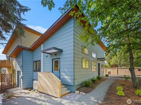 8627 30th Avenue SW, Seattle WA 98126