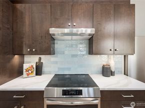 8627 30th Avenue SW, Seattle WA 98126