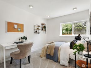 502 32nd Avenue, Seattle WA 98122
