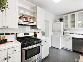 502 32nd Avenue, Seattle WA 98122