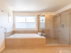 5852 S 326th Court, Auburn WA 98001