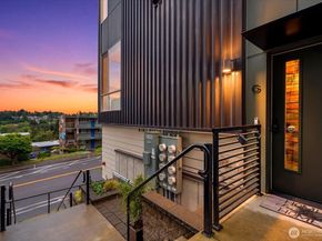 3104 SW Avalon Way G, Seattle WA 98126