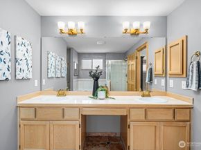 15732 111th Avenue NE, Bothell WA 98011