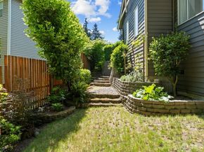 15732 111th Avenue NE, Bothell WA 98011