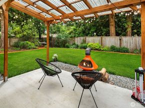 11627 204th Avenue NE, Redmond WA 98053