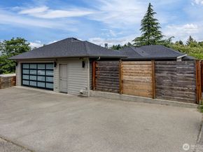 1725 Martin Luther King Jr Way, Seattle WA 98122