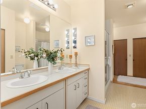 105 Lovell Avenue SW 1511, Bainbridge Island WA 98110