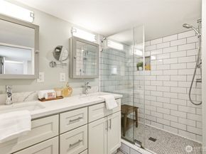 106 N 100th Street, Seattle WA 98133