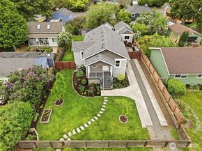 106 N 100th Street, Seattle WA 98133