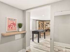 106 N 100th Street, Seattle WA 98133