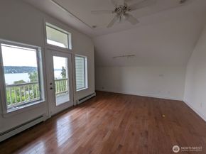 6906 55th Avenue S, Seattle WA 98118