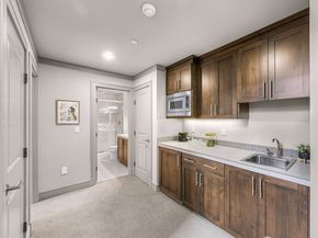 8451 SE 44th Street, Mercer Island WA 98040