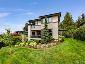 8451 SE 44th Street, Mercer Island WA 98040