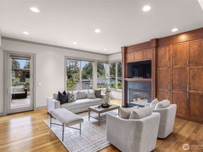 8451 SE 44th Street, Mercer Island WA 98040