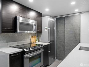 6734 112th Avenue NE A2, Kirkland WA 98033