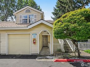 2660 118th Avenue SE 8203, Bellevue WA 98005