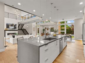 16323 NE 44th Court, Redmond WA 98052