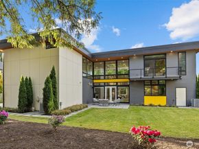 16323 NE 44th Court, Redmond WA 98052