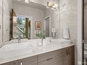 16323 NE 44th Court, Redmond WA 98052