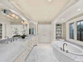 10021 NE 16th Place, Bellevue WA 98004