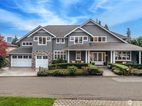 10021 NE 16th Place, Bellevue WA 98004