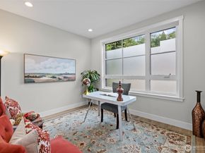 523 Bridges Avenue S, Kent WA 98032