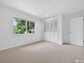 12610 NE 68th Place, Kirkland WA 98033