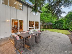 12610 NE 68th Place, Kirkland WA 98033