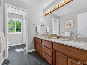 12610 NE 68th Place, Kirkland WA 98033