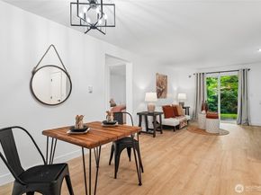 14210 NE 181st Place M103, Woodinville WA 98072