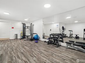14210 NE 181st Place M103, Woodinville WA 98072