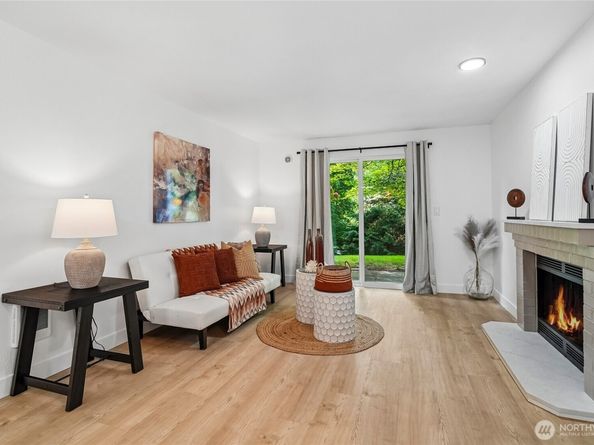 14210 NE 181st Place M103, Woodinville WA 98072