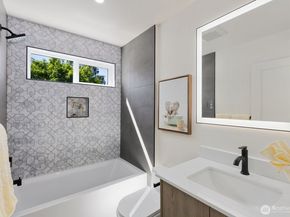 933 N 87th Street, Seattle WA 98103