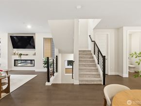 954 Dove Tail Lane NW 4, Bainbridge Island WA 98110