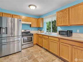 4945 Bowwood Circle NE, Bremerton WA 98310