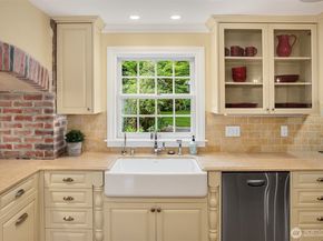 13432 NE 25th Street, Bellevue WA 98005